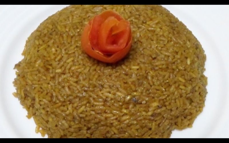 طريقة عمل أرز السمك بالبصل بأحلى طعم ممكن تدوقة في حياتك