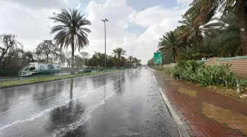 توقعات الأرصاد: توقع بمزيد من الأمطار في الرياض يوم الاثنين المقبل