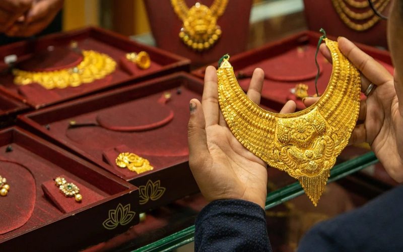 ارتفاع مفاجئ يصدم المواطنين| سعر جرام الذهب عيار 21 في السعودية اليوم