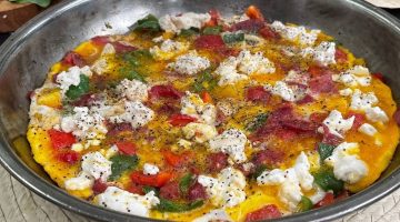 “للفطار أو العشاء” طريقة عمل البيض بالبسطرمة بكل سهولة… وصفة مغذية ومفيدة